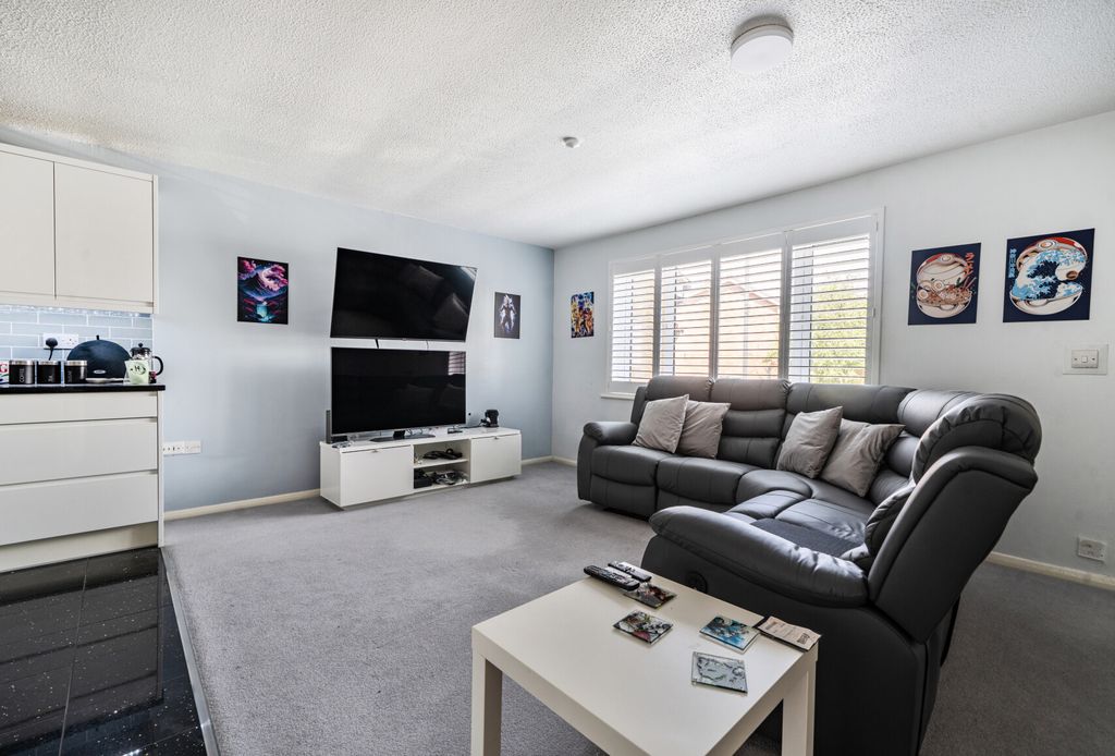 Property photo 1 of 12 Lounge/Kitchen/Diner