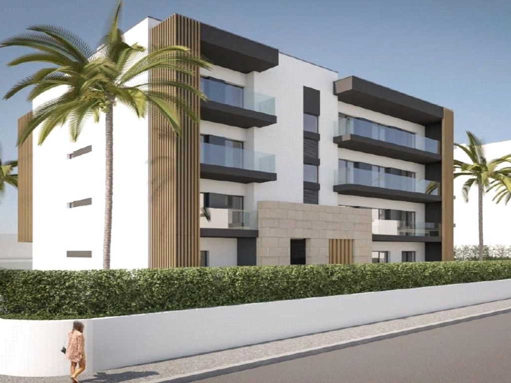 Property photo 2 of 12 Cluttons-Algarve