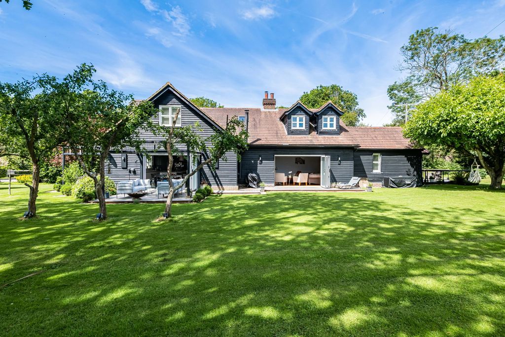 Property photo 2 of 41