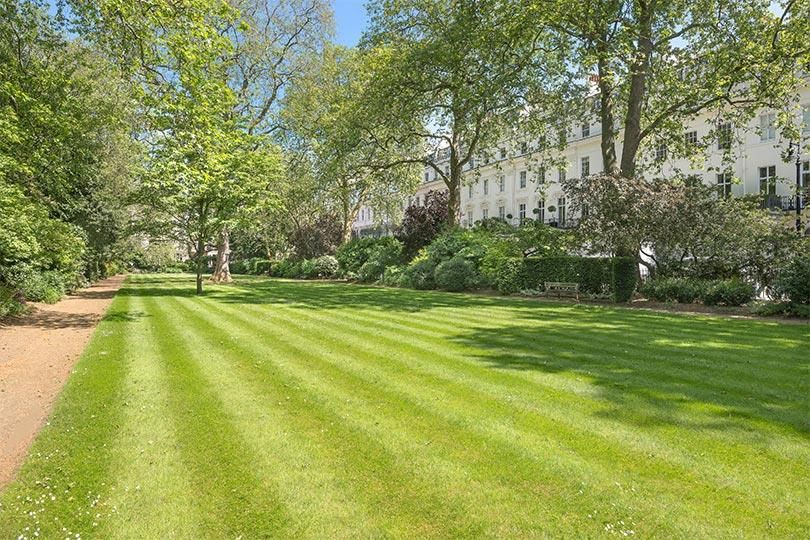 Property photo 2 of 9 Communal_Gardens_London.Jpg