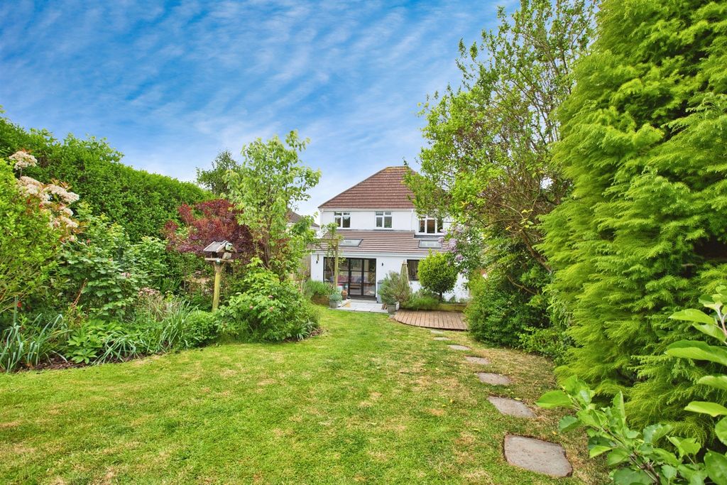 Property photo 1 of 24