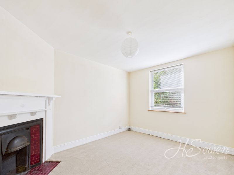 Property photo 3 of 10 Photo 11