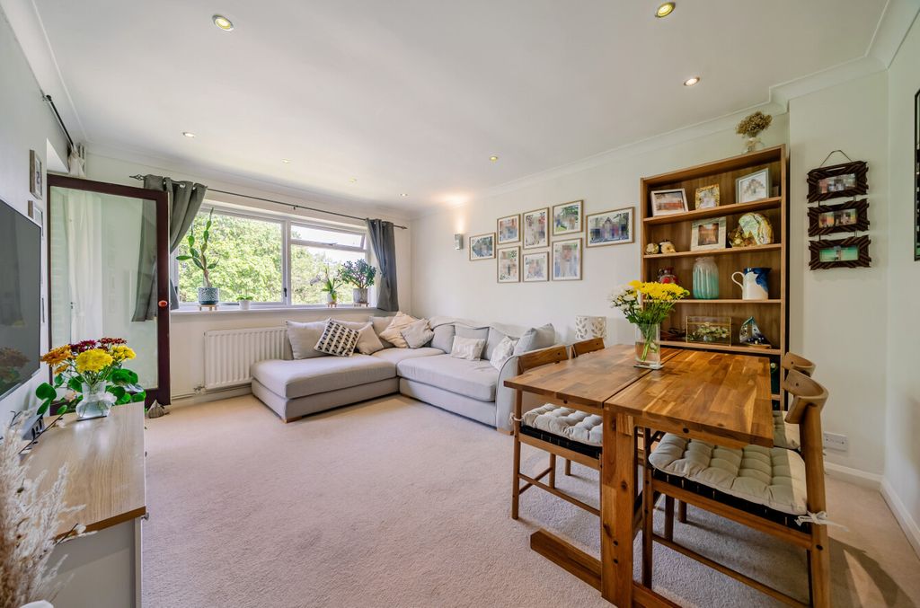 Property photo 3 of 17 1482408-7-6A3912E...