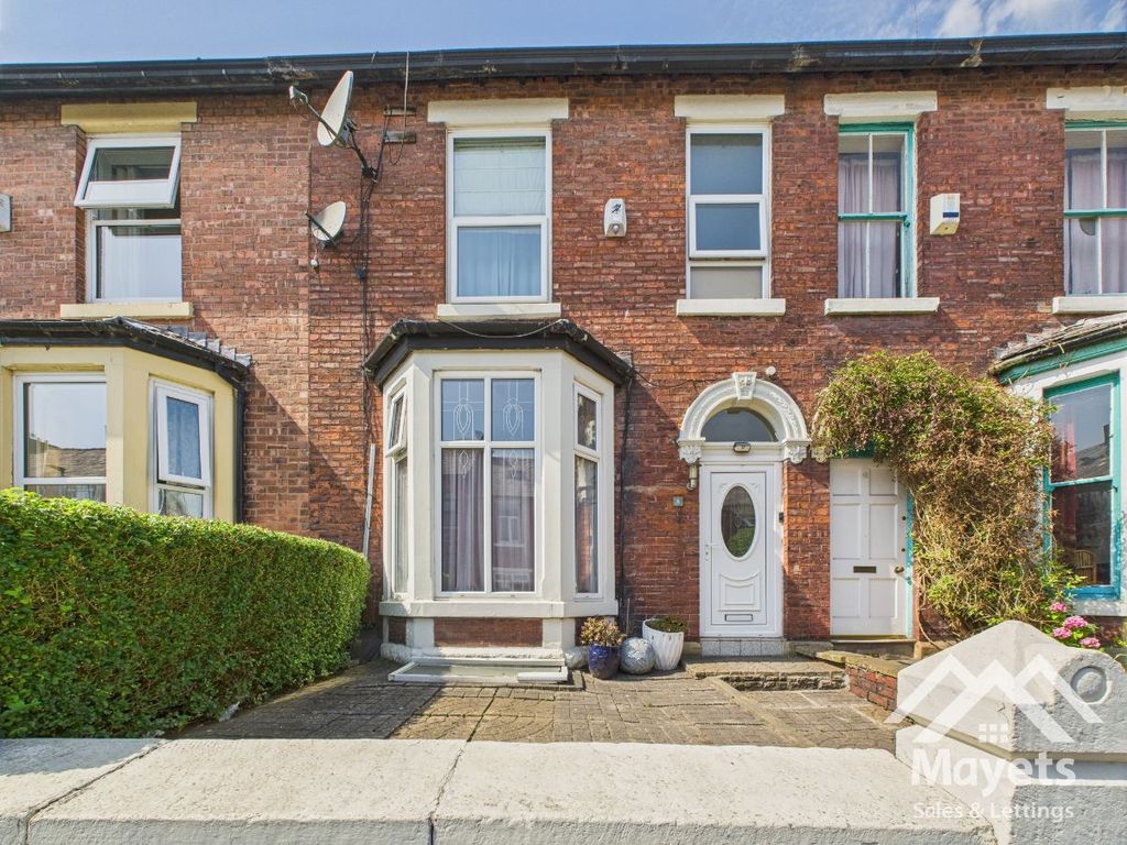 Property photo 1 of 31