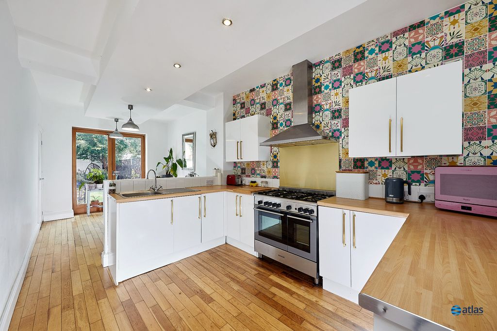 Property photo 2 of 24 Kitchen/Living/Dining Area