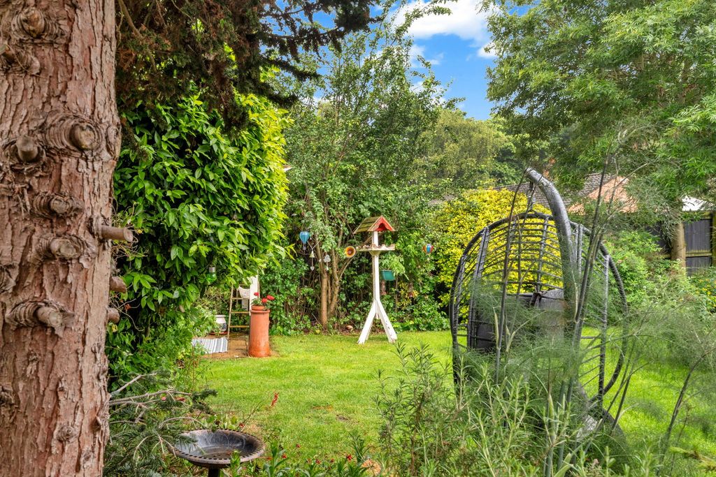 Property photo 3 of 33