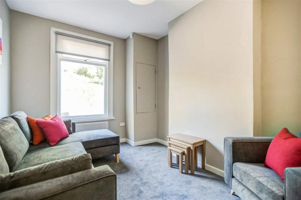 Property photo 3 of 8 Photo 3