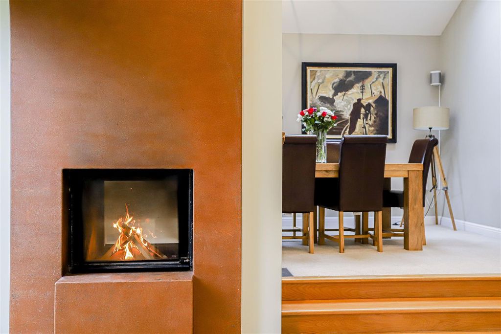 Property photo 3 of 53 4.Jpg