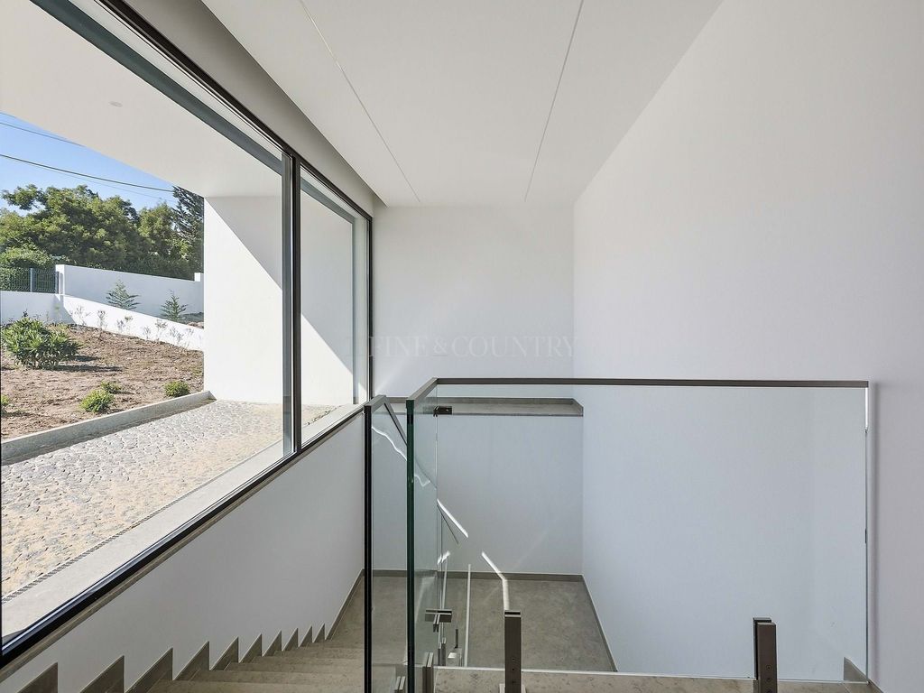 Property photo 3 of 30