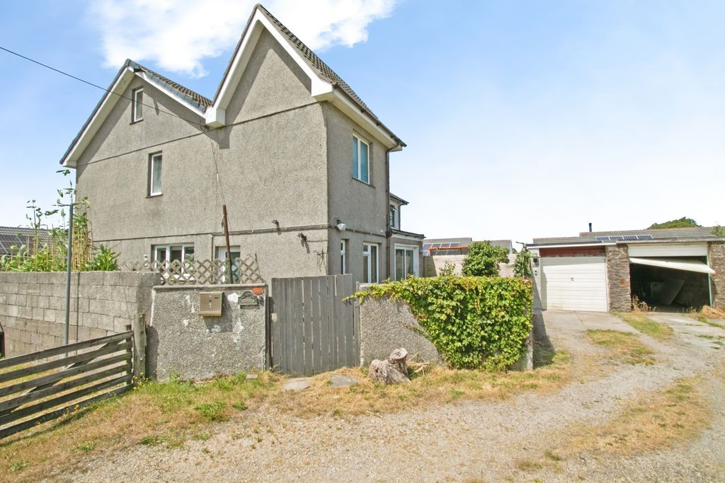 Property photo 1 of 28 Pbox-Img.Jpg