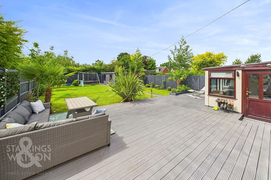 Property photo 2 of 29