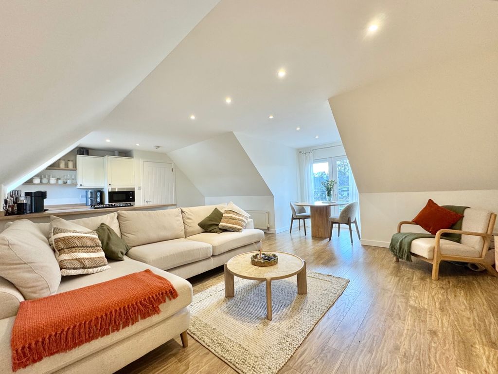 Property photo 1 of 22 Img_5359