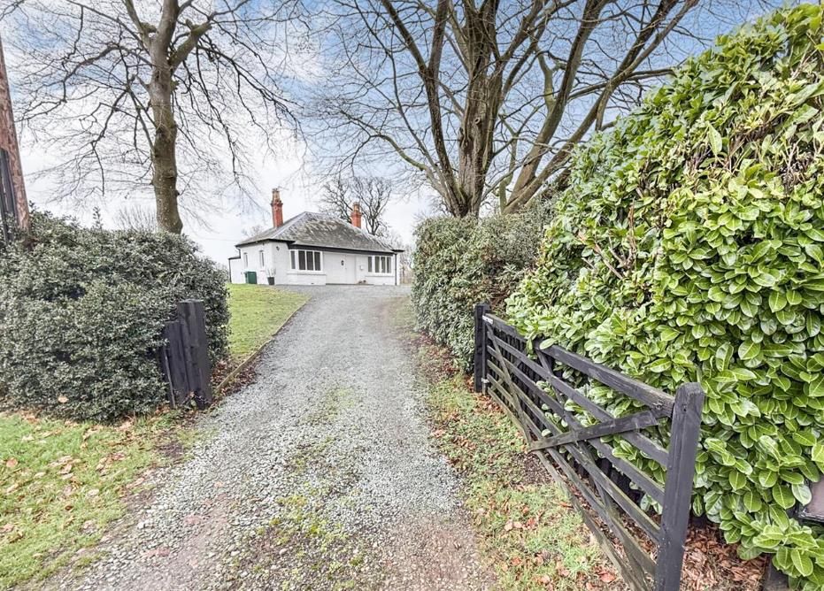 Property photo 2 of 17 Driveway