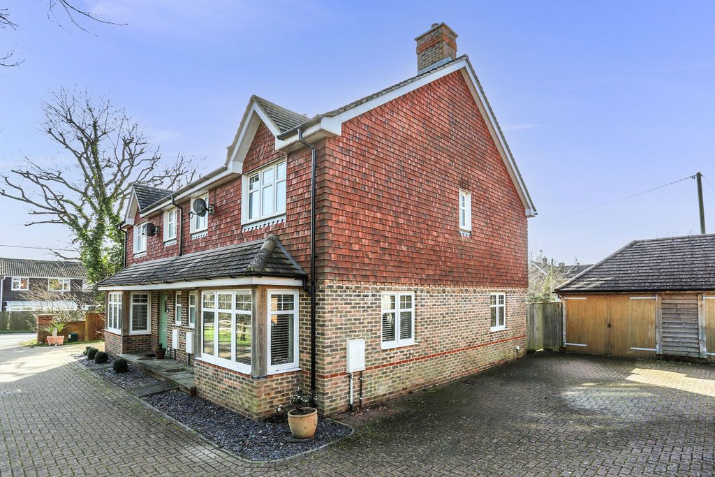 Property photo 1 of 28 Photo 27