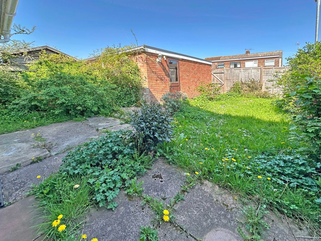 Property photo 2 of 13 3 Garden
