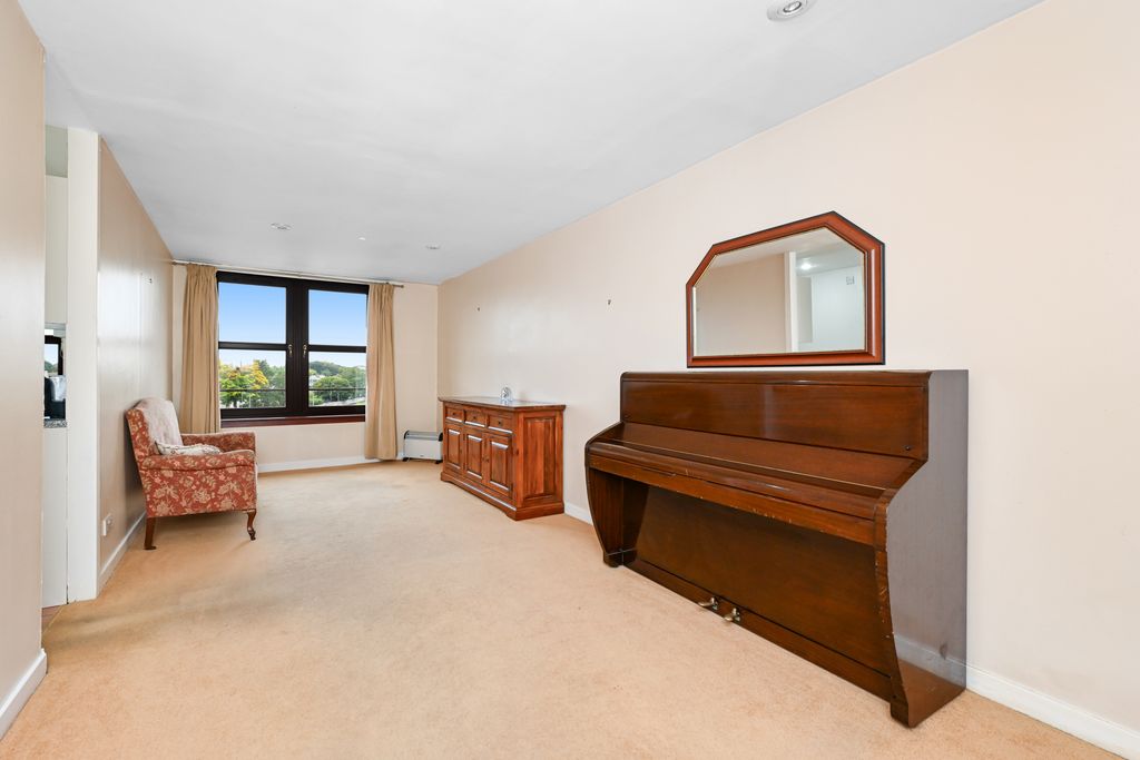 Property photo 2 of 17 Property Image 2