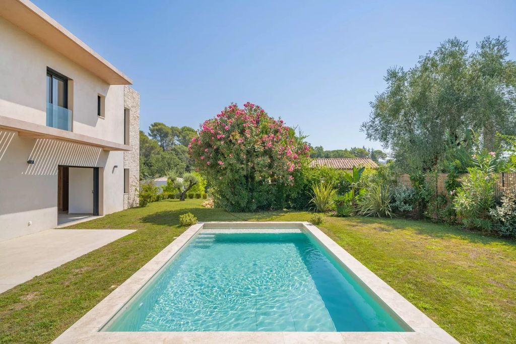 Property photo 1 of 20 Mougins - New Contemporary Villa