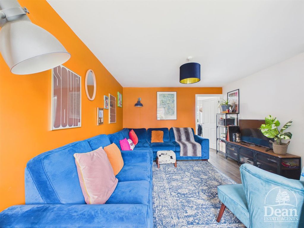 Property photo 3 of 15