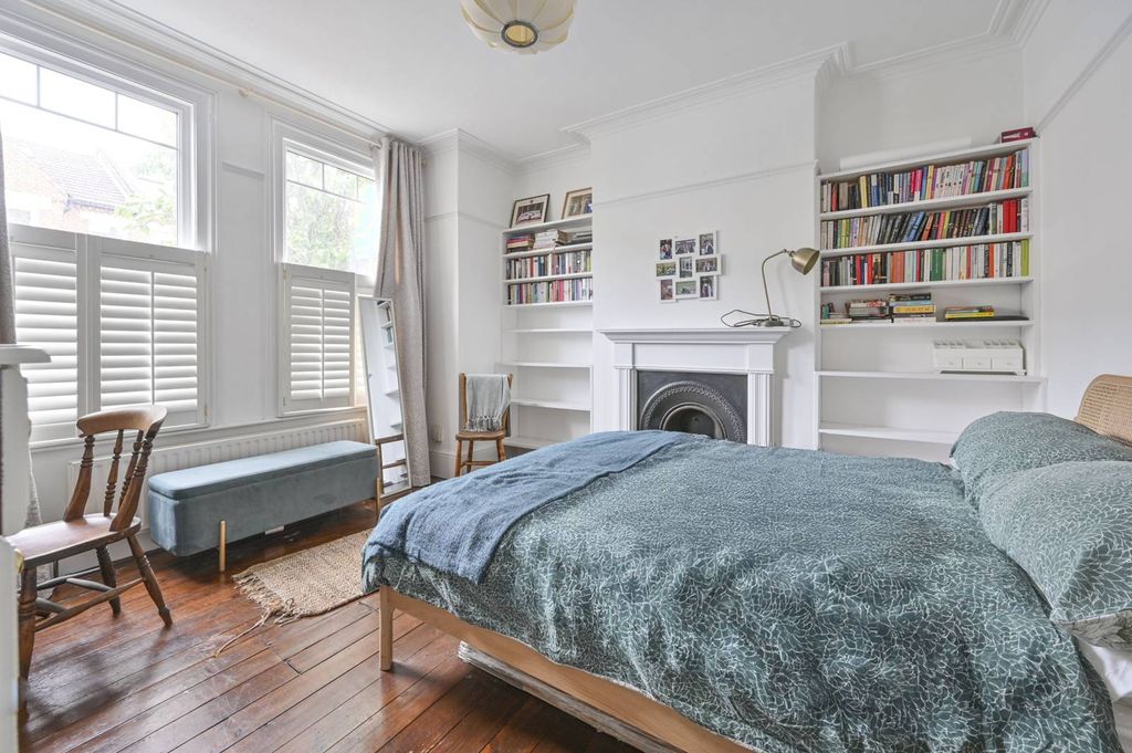 Property photo 2 of 9