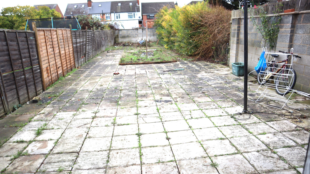 Property photo 2 of 30