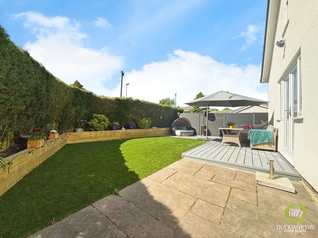 Property photo 1 of 35