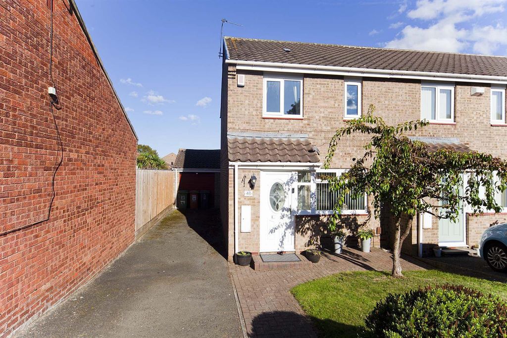 Property photo 1 of 18