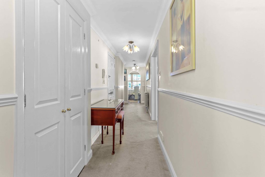 Property photo 2 of 20 Hallway 
