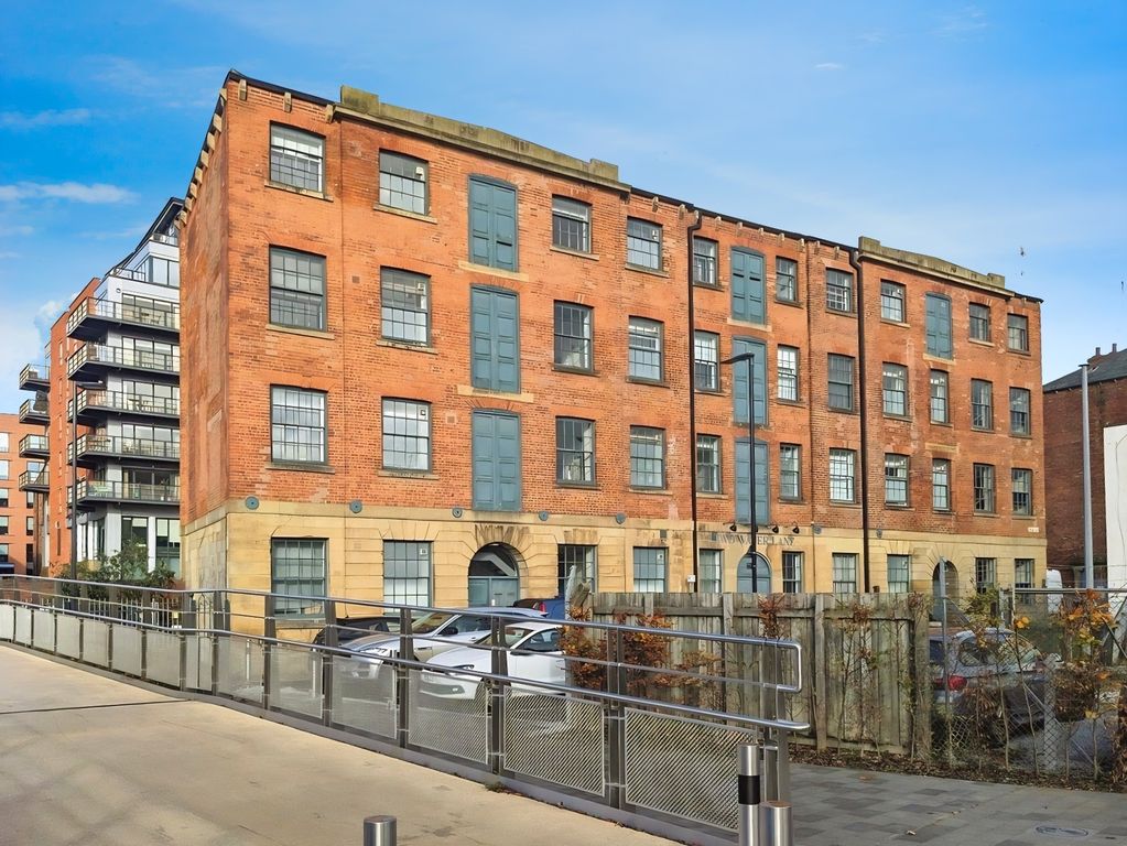 Property photo 2 of 11