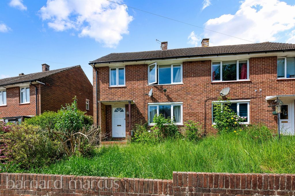 Property photo 1 of 8