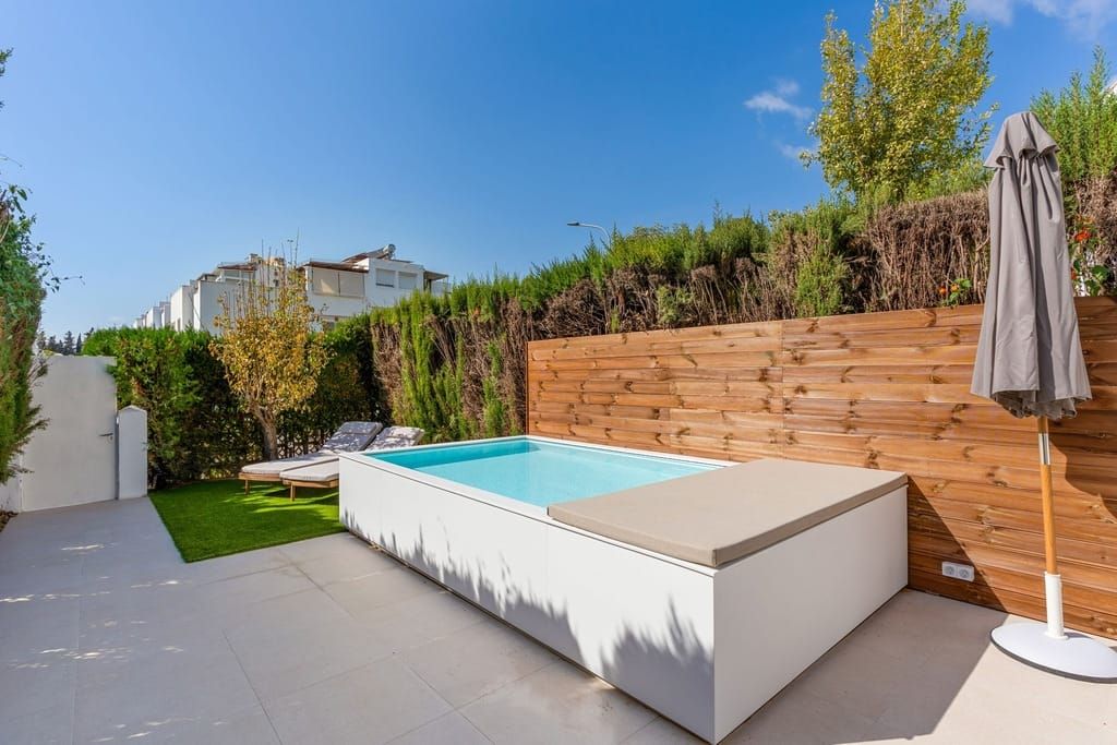 Property photo 2 of 26 Marbella Townhouse Esmarv132 2