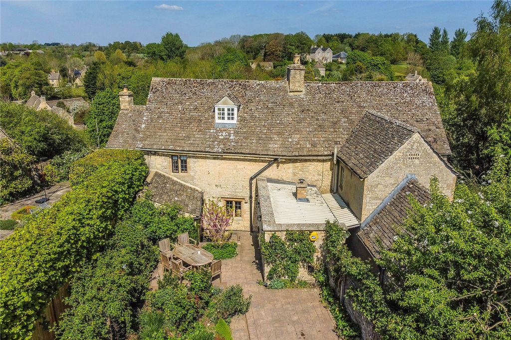 Property photo 2 of 15 Rood Cottage