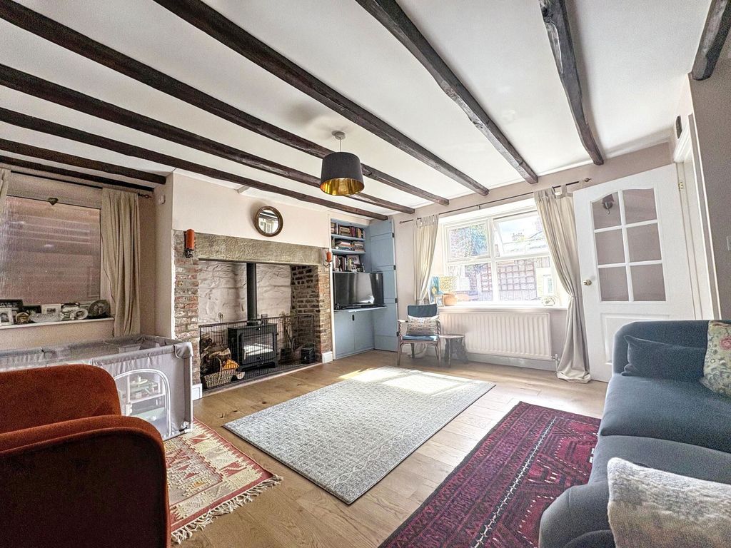 Property photo 3 of 17