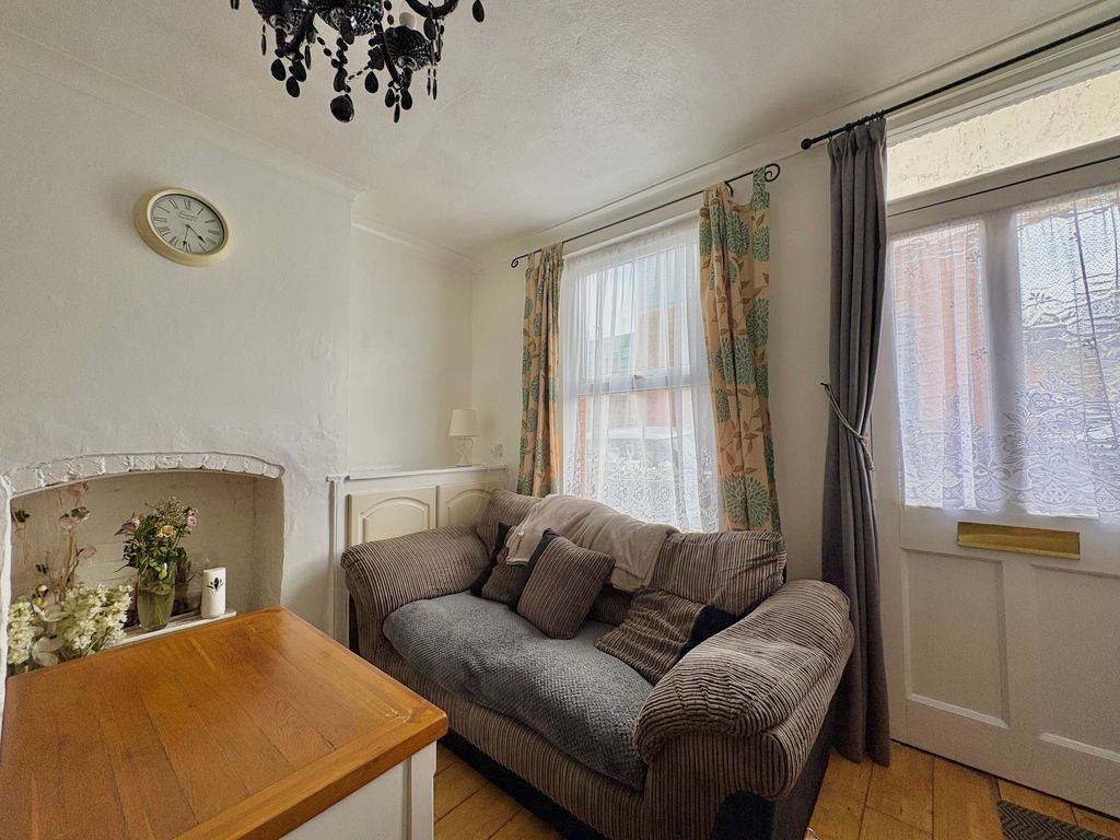 Property photo 3 of 8