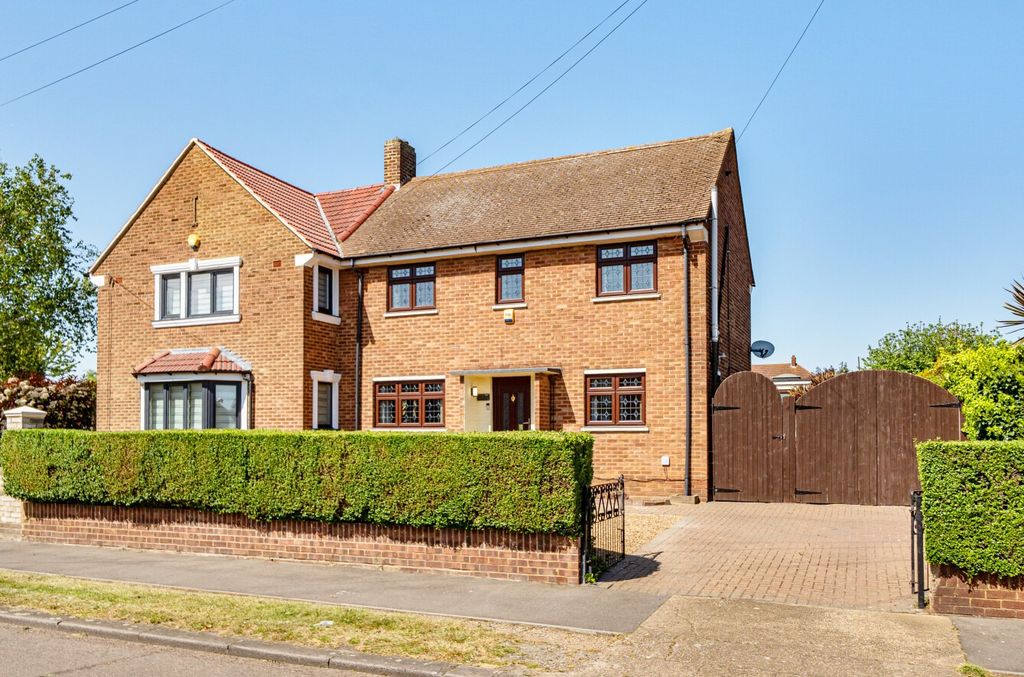 Property photo 1 of 17 4355870
