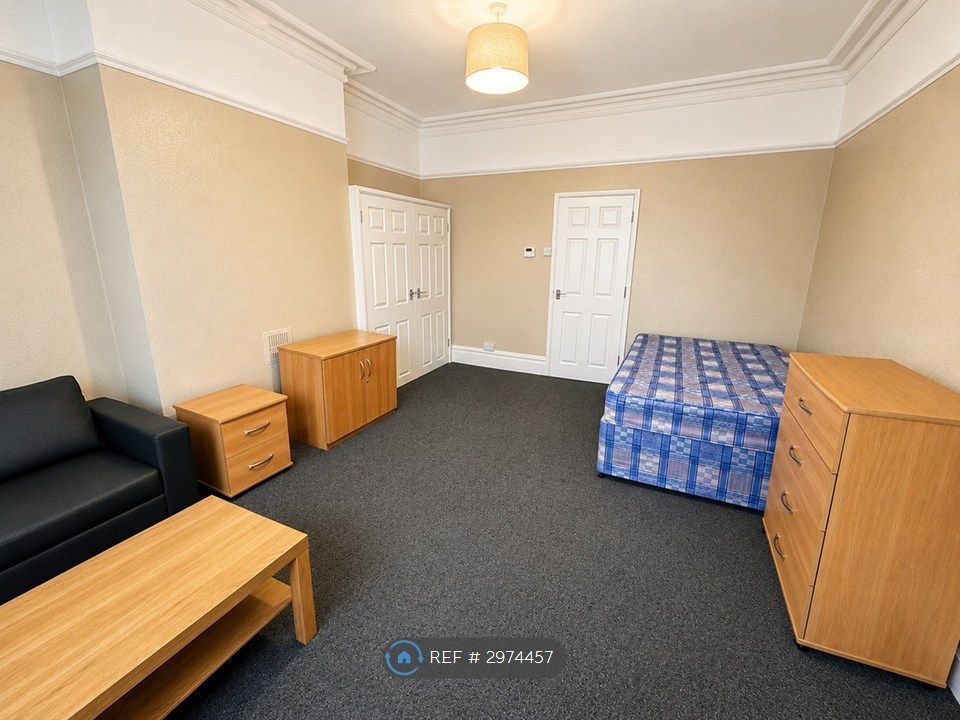 Property photo 2 of 4