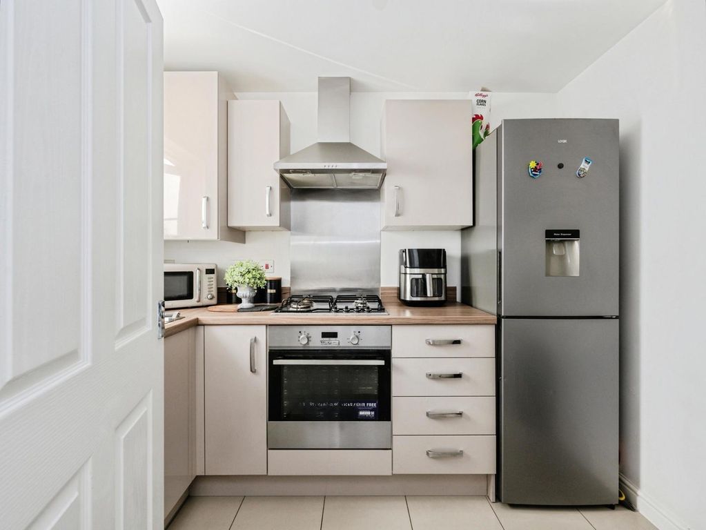 Property photo 2 of 17 Pbox-Img.Jpg