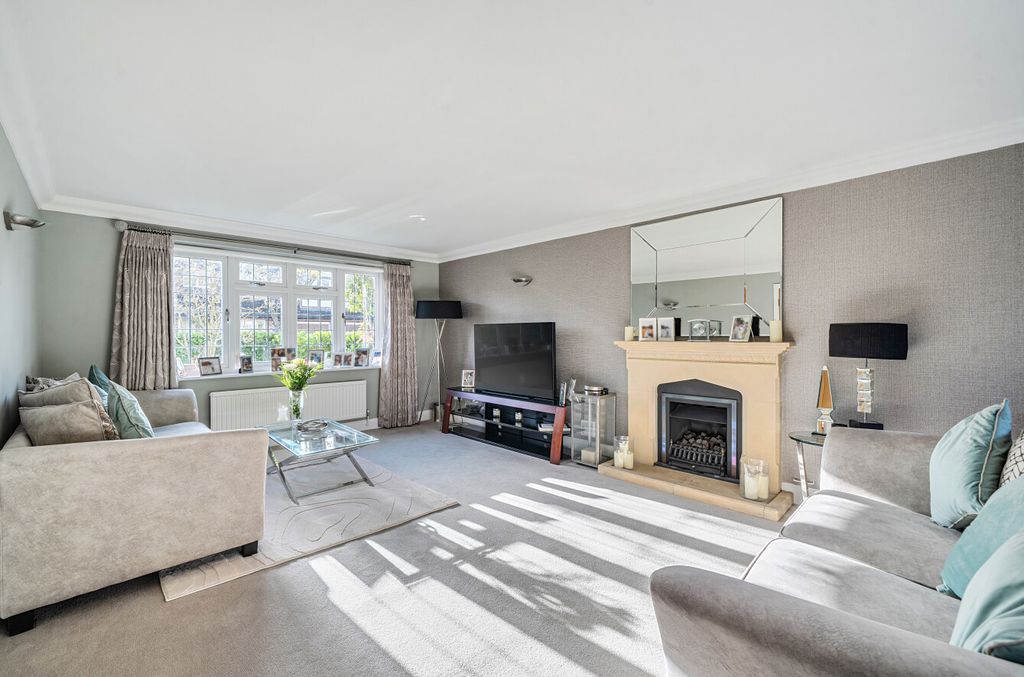 Property photo 2 of 25 1384102-36-6929B3...