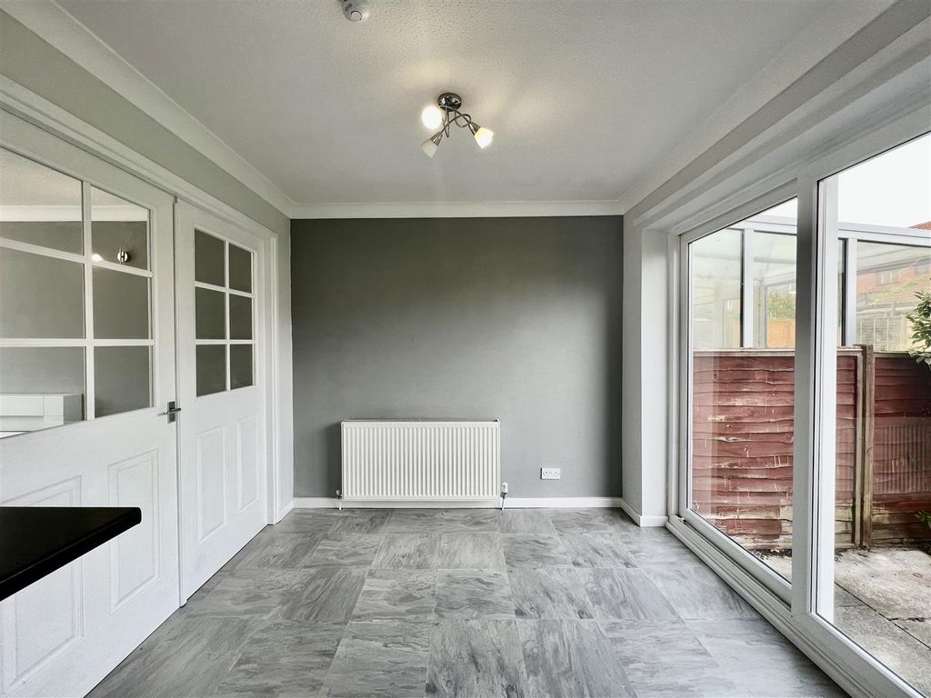 Property photo 2 of 9 Diner Area