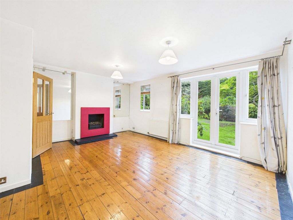 Property photo 3 of 14 Picture No. 04