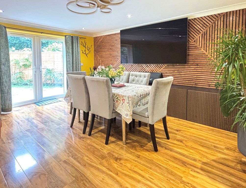 Property photo 2 of 19 Photo 8