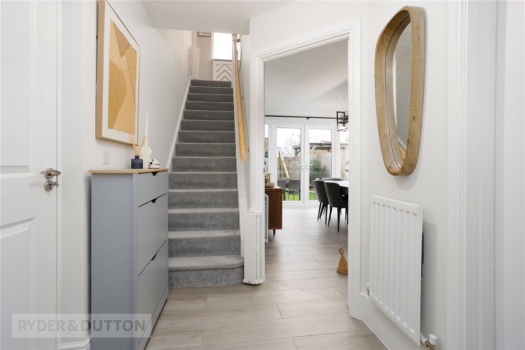 Property photo 2 of 29 Entrance Hallway