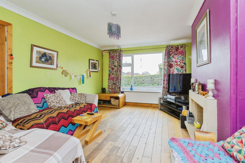 Property photo 3 of 17