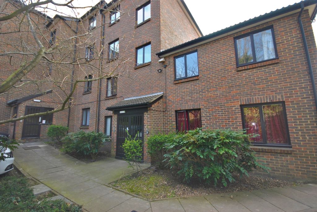 Property photo 1 of 7 6