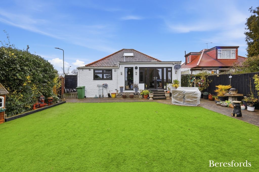 Property photo 2 of 24 Picture No. 26
