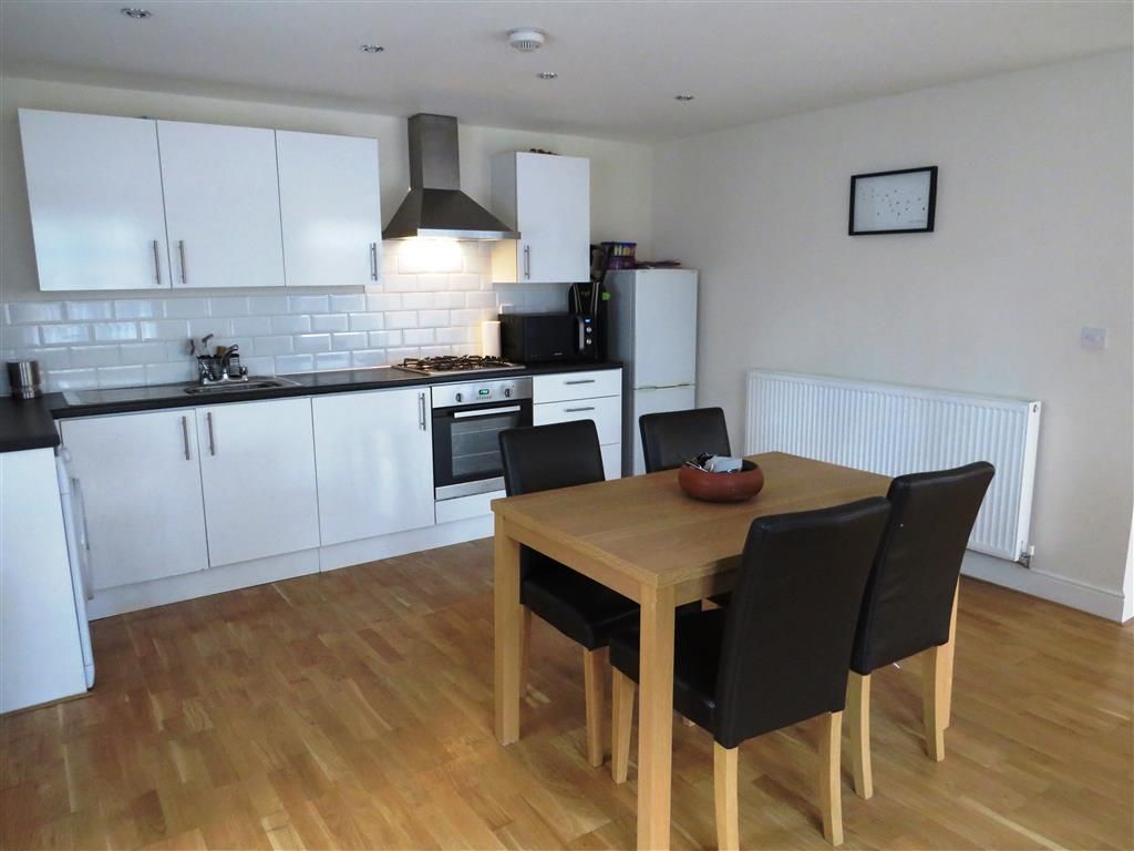 Property photo 2 of 4 Kitchen
