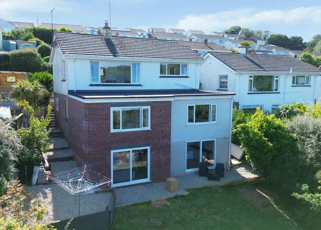 Property photo 1 of 26