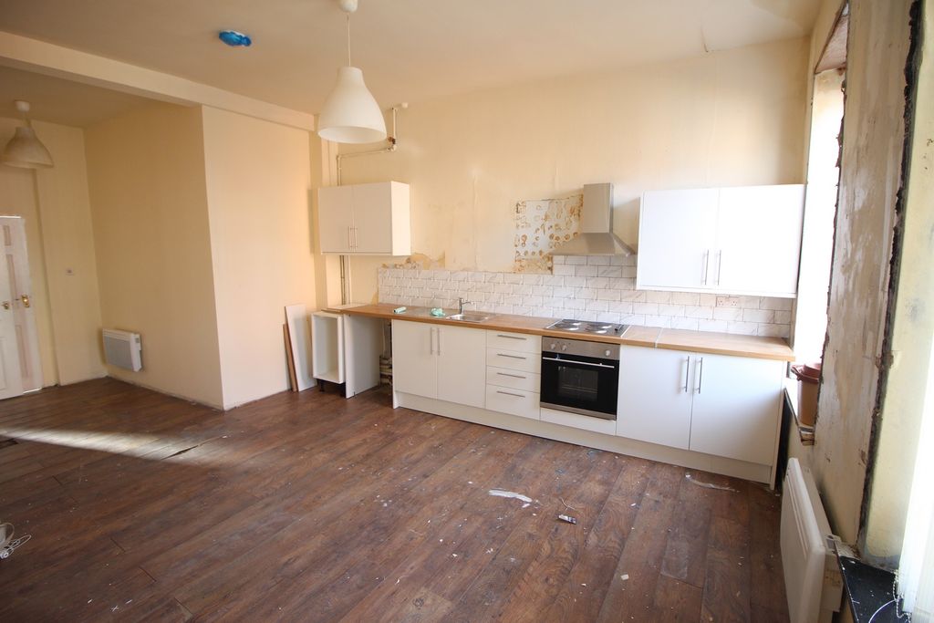 Property photo 3 of 5
