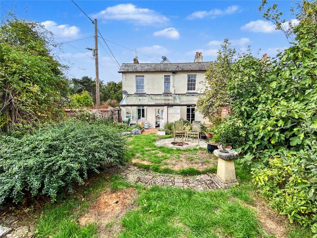 Property photo 2 of 19 Picture No. 17