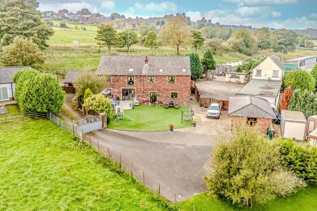 Property photo 1 of 74