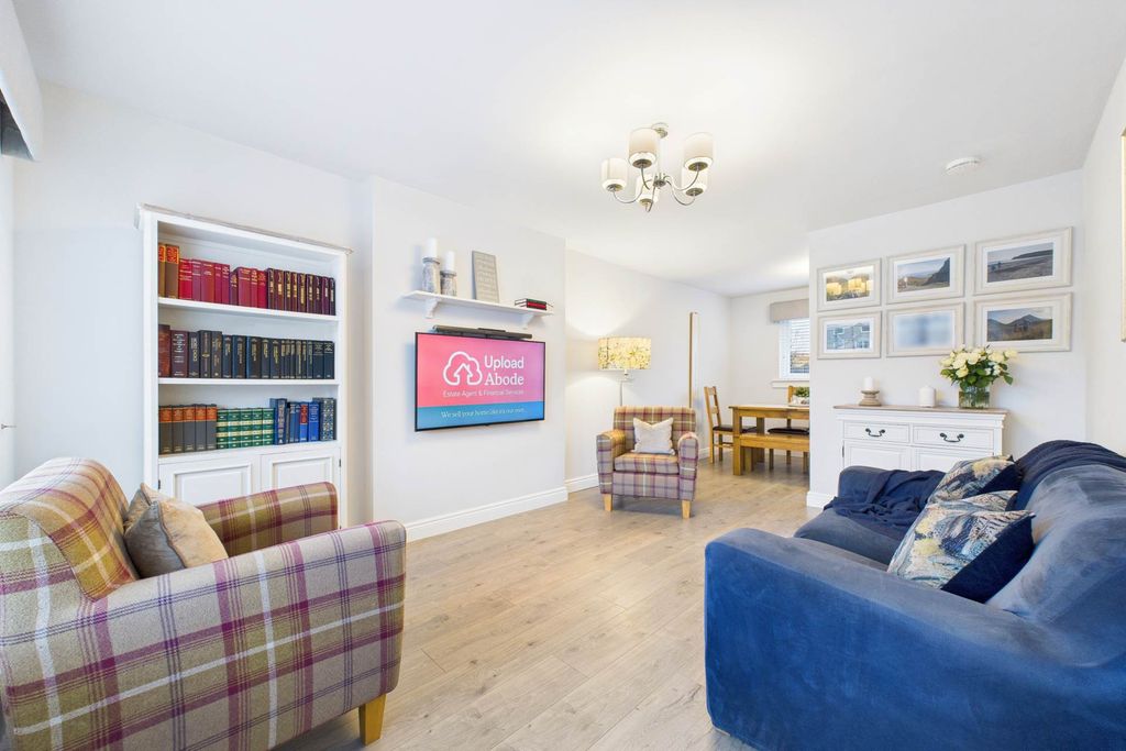 Property photo 2 of 23